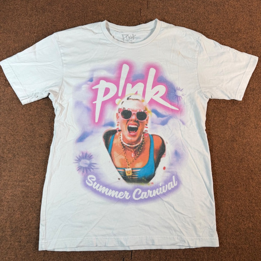 Pink Summer Carnival 2023 Tour T-Shirt Concert Graphic Tee Blue Medium M 2954